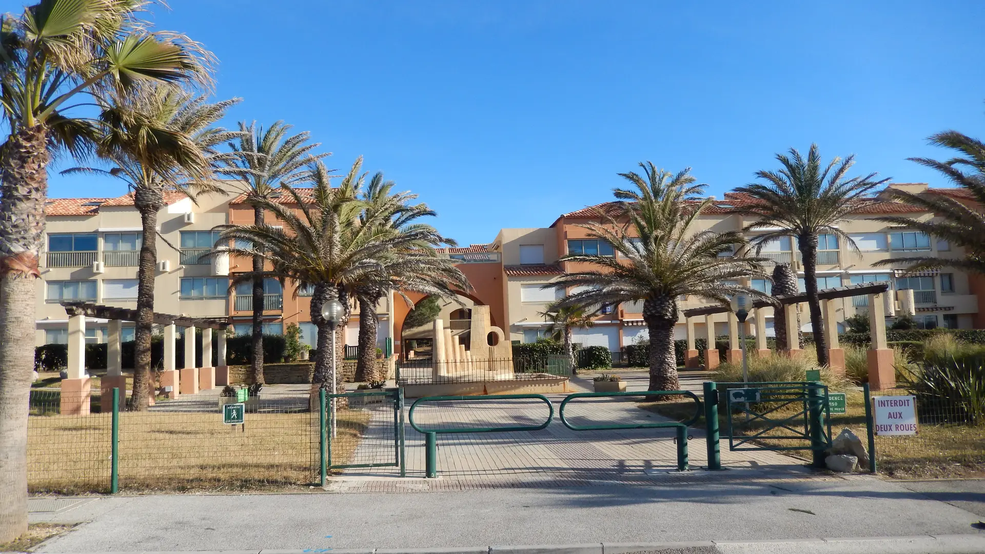 Appartement dans une résidence - La Coudoulière - Flouret Michel