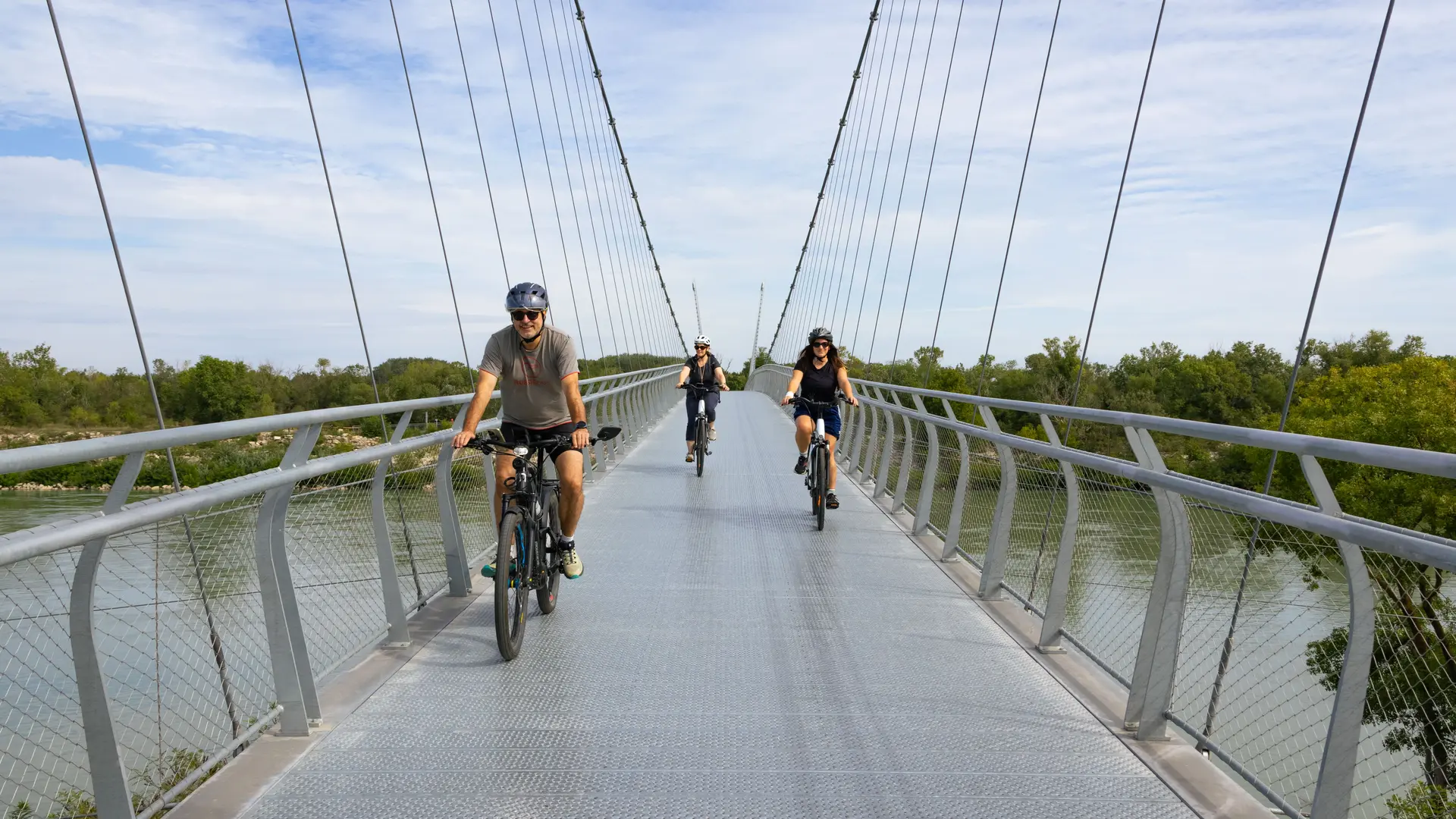 Saze, ViaRhôna la passerelle himalayenne