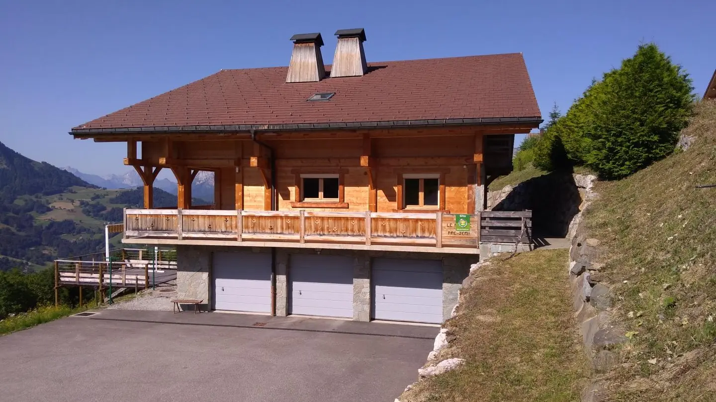 Parking privé du Chalet Pré Jean