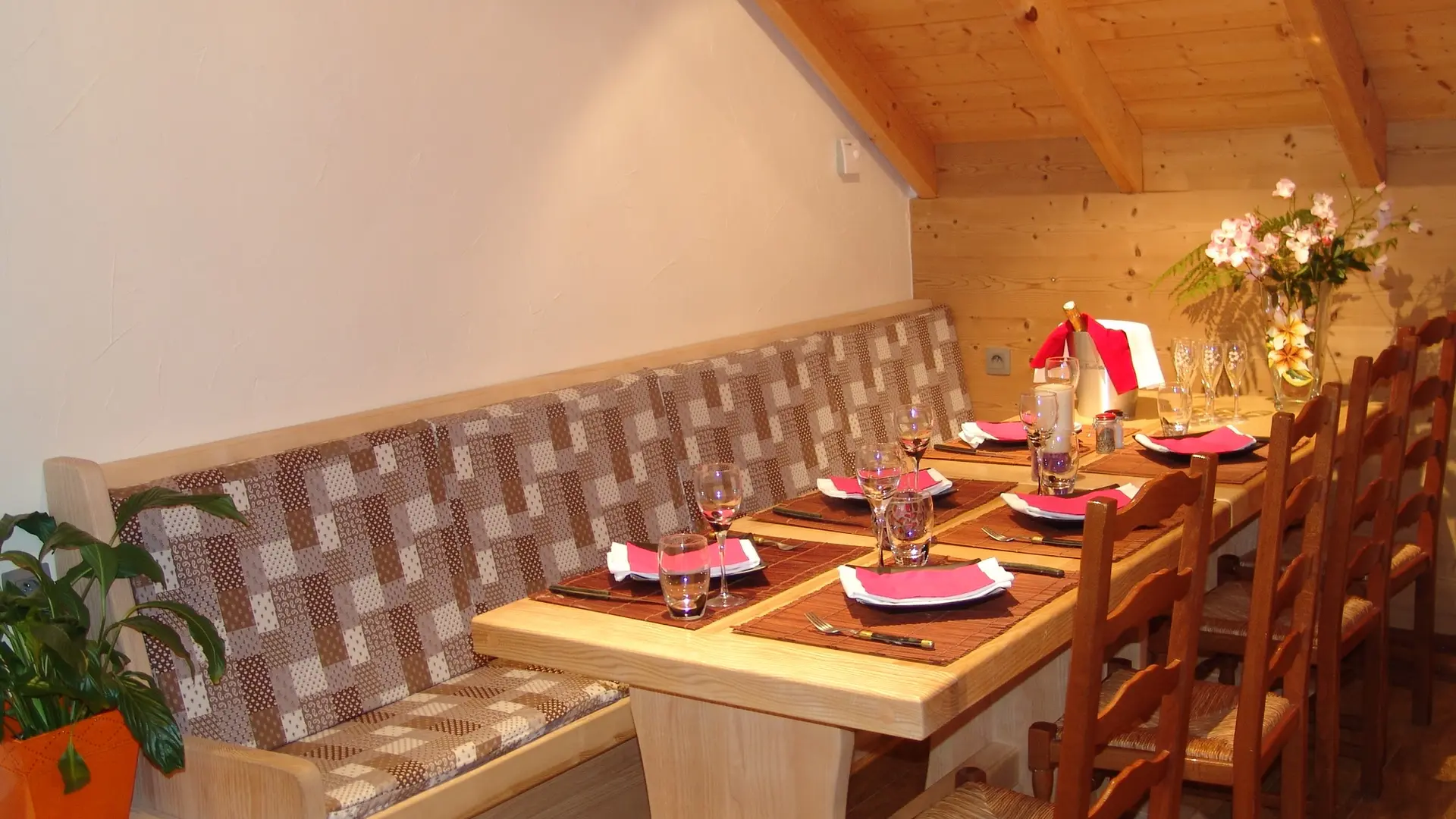 Salle à manger - Le Galetas de la Tournette - Les Clefs, Haute-Savoie