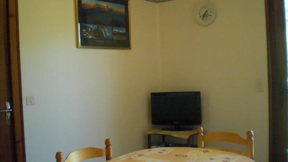 le coint TV dans la cuisine