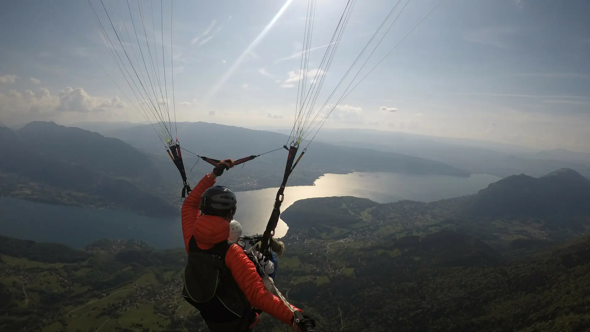 Vol dessus du lac Annecy