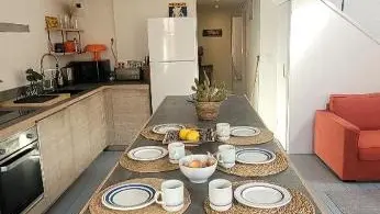 Magnifique LOFT Déco sur le port et à 5mn des plages wifi Clim 85 m2