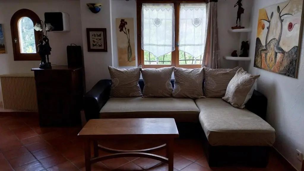 Salon avec canapé méridienne