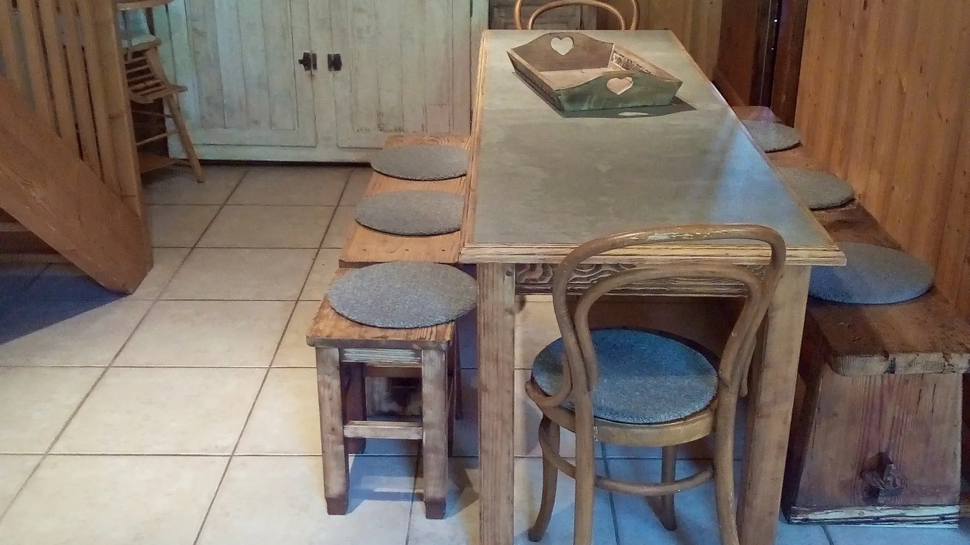 Salle à manger au rez-de-chaussée