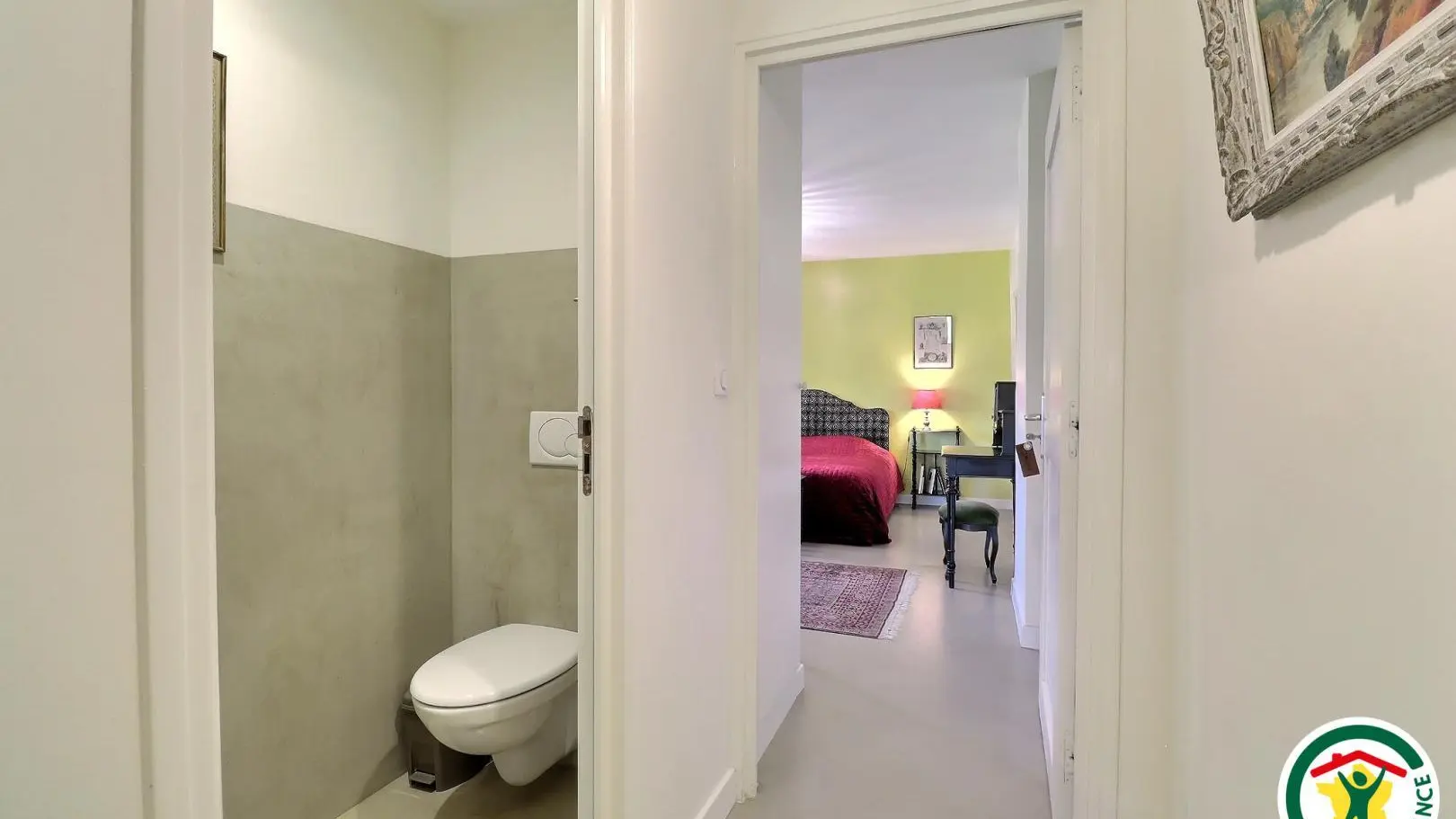 WC sur le palier pour les chambres DRÔME et ALSACE