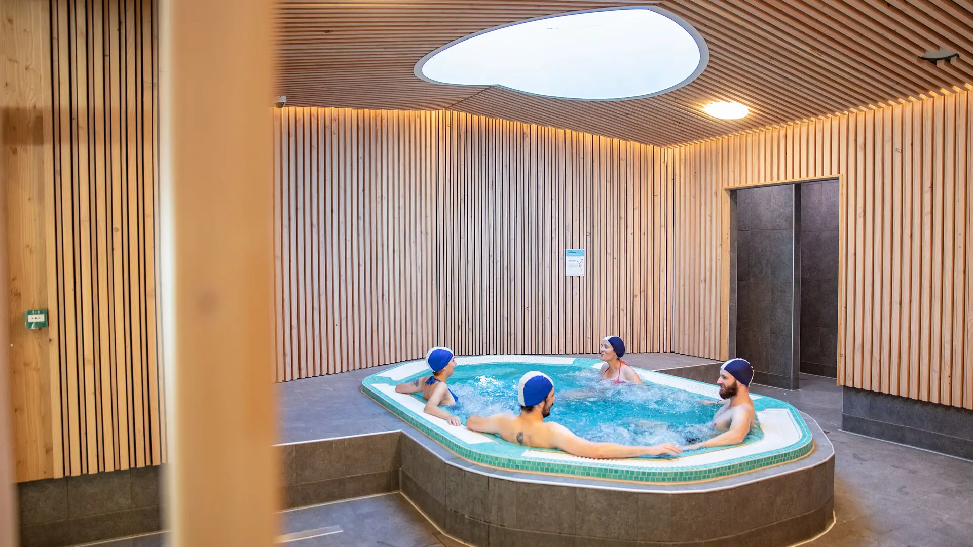 Espace bien-être de la piscine aqualudique du Stade à Chambéry