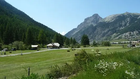 Intérieur camping en été