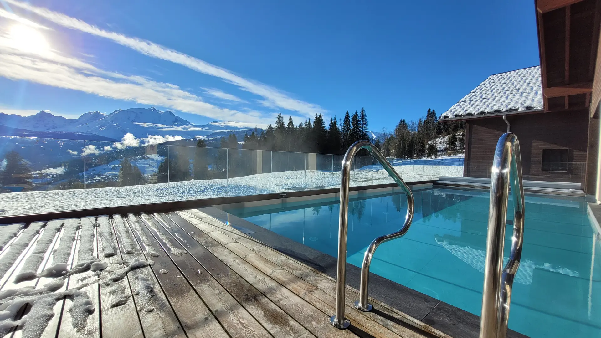 piscine extérieure en hiver