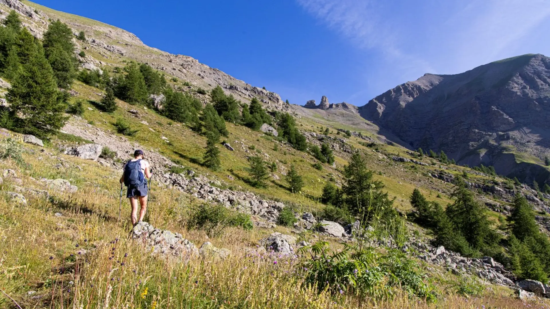 Montée au col des Tourettes