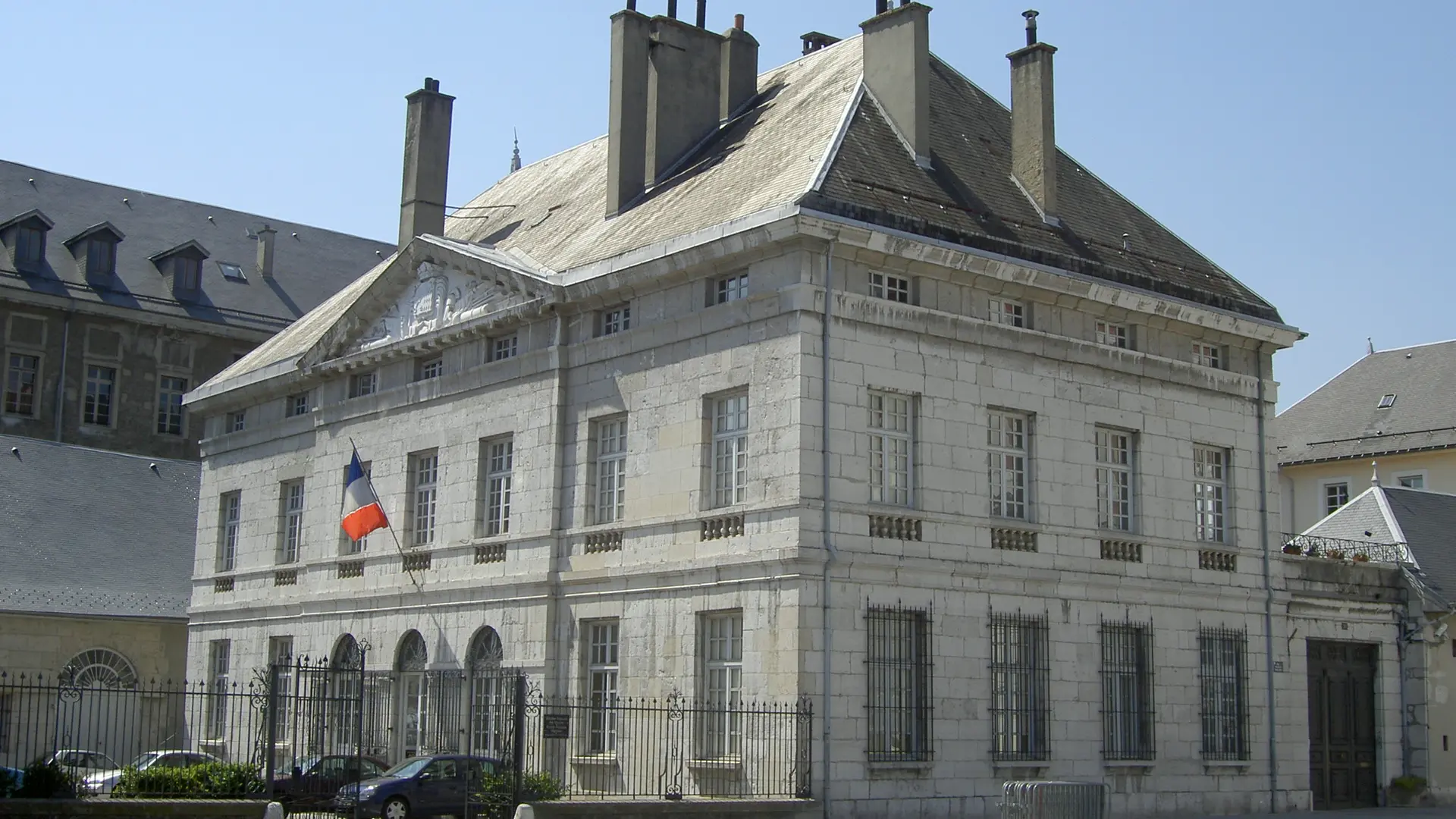 Hôtel de Clermont Mont Saint Jean