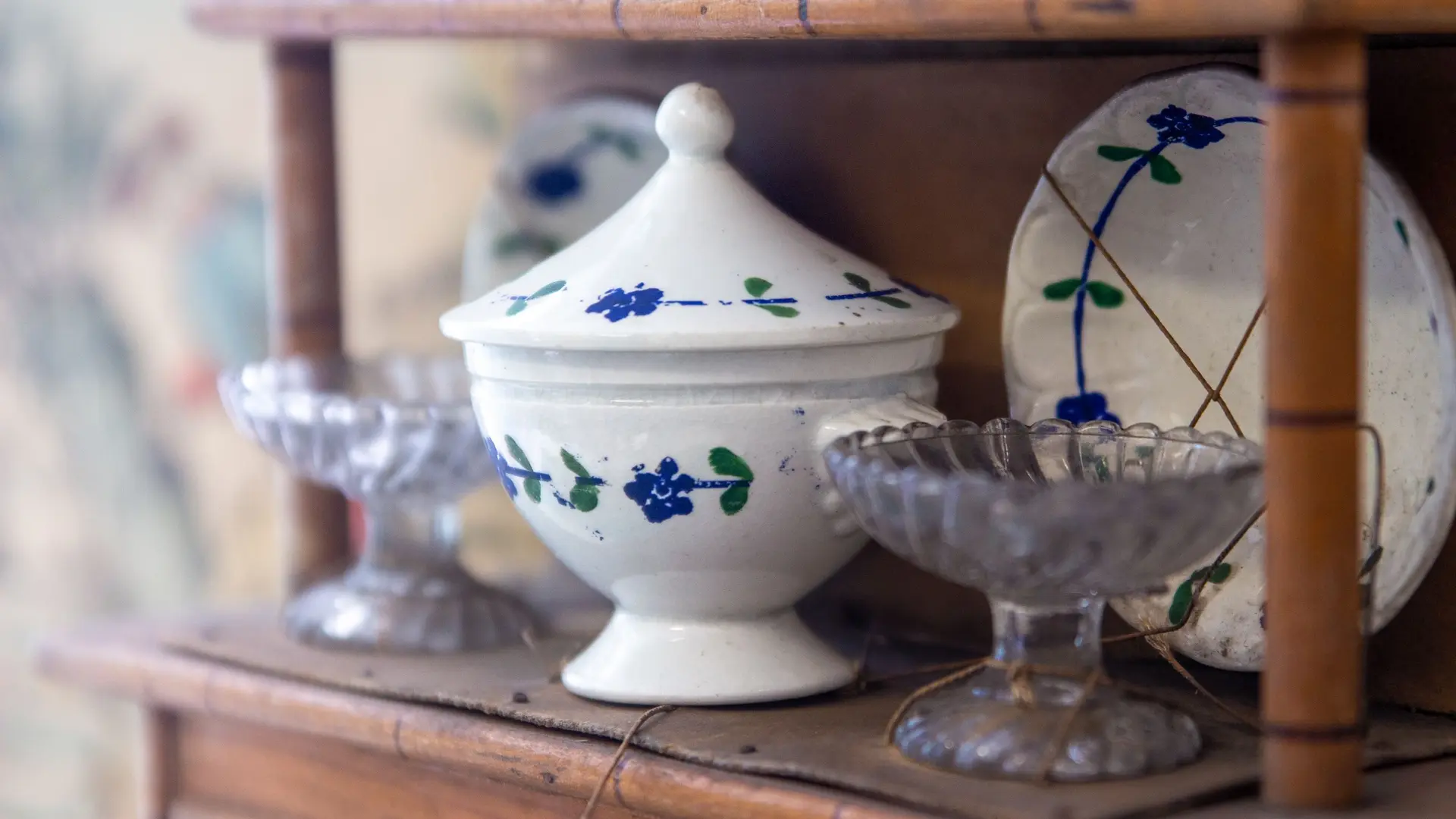Détails du musée des traditions bugistes