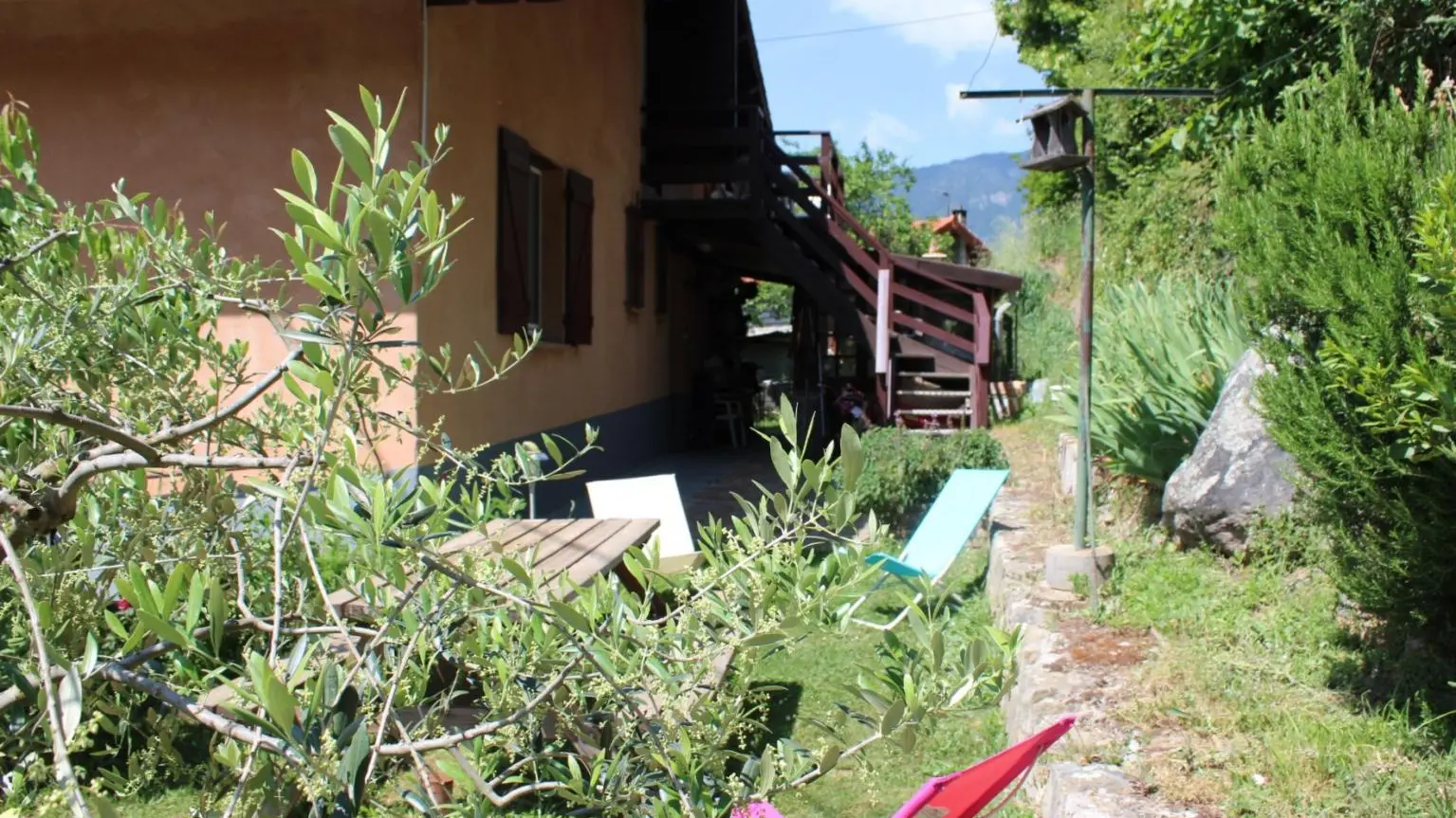 Gîte Chez José-Jardin/terrasse/Entrée-Belvédère-Gîtes de France des Alpes-Maritimes