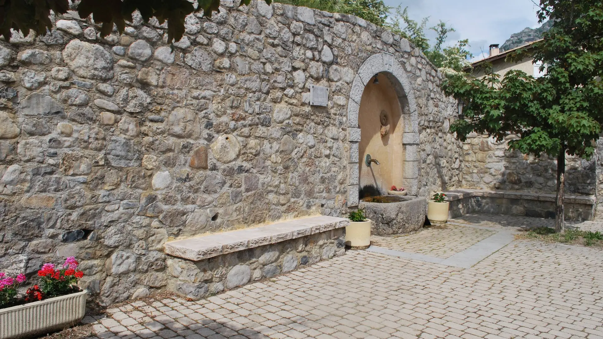 Centre du village d'Authon