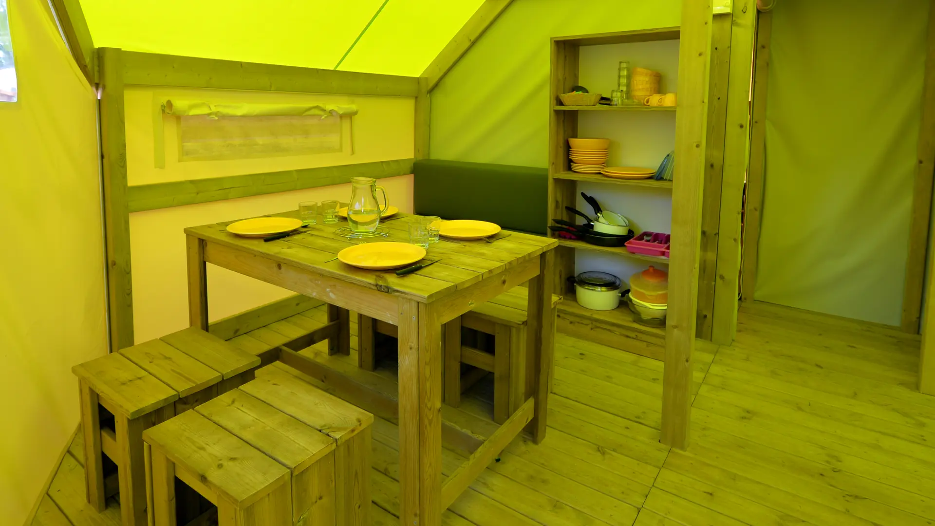 Espace repas écolodge