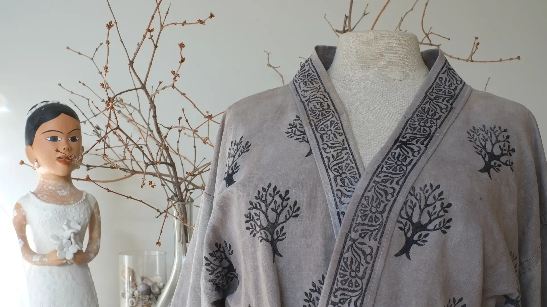 Teinture au block print sur bois de campeche