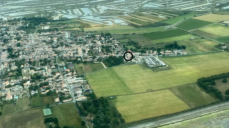 Blick auf das Haus aus der Vogelperspektive