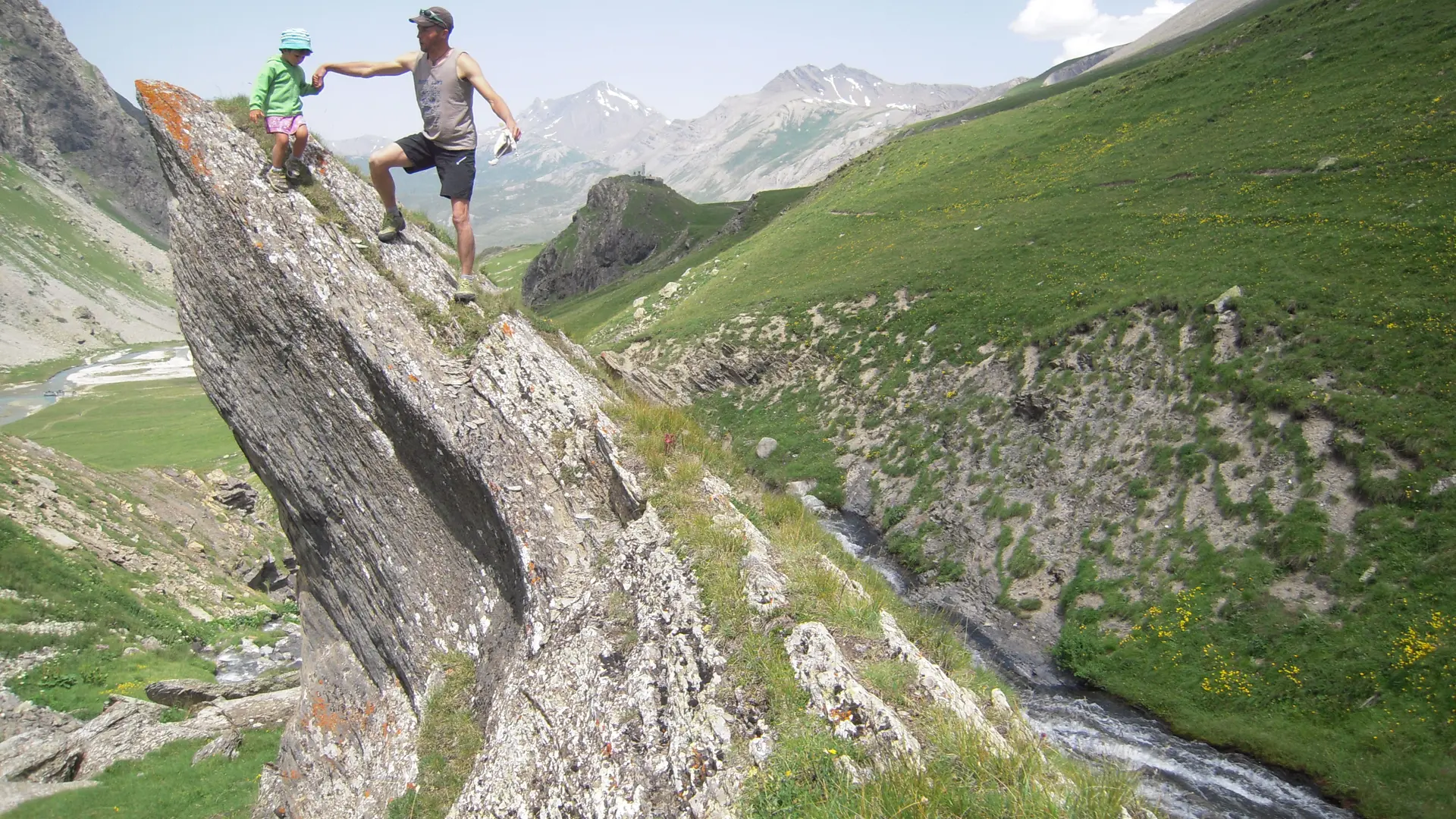 Roche penchée - Refuge de Chamoissière - Villar d'Arène - La Grave