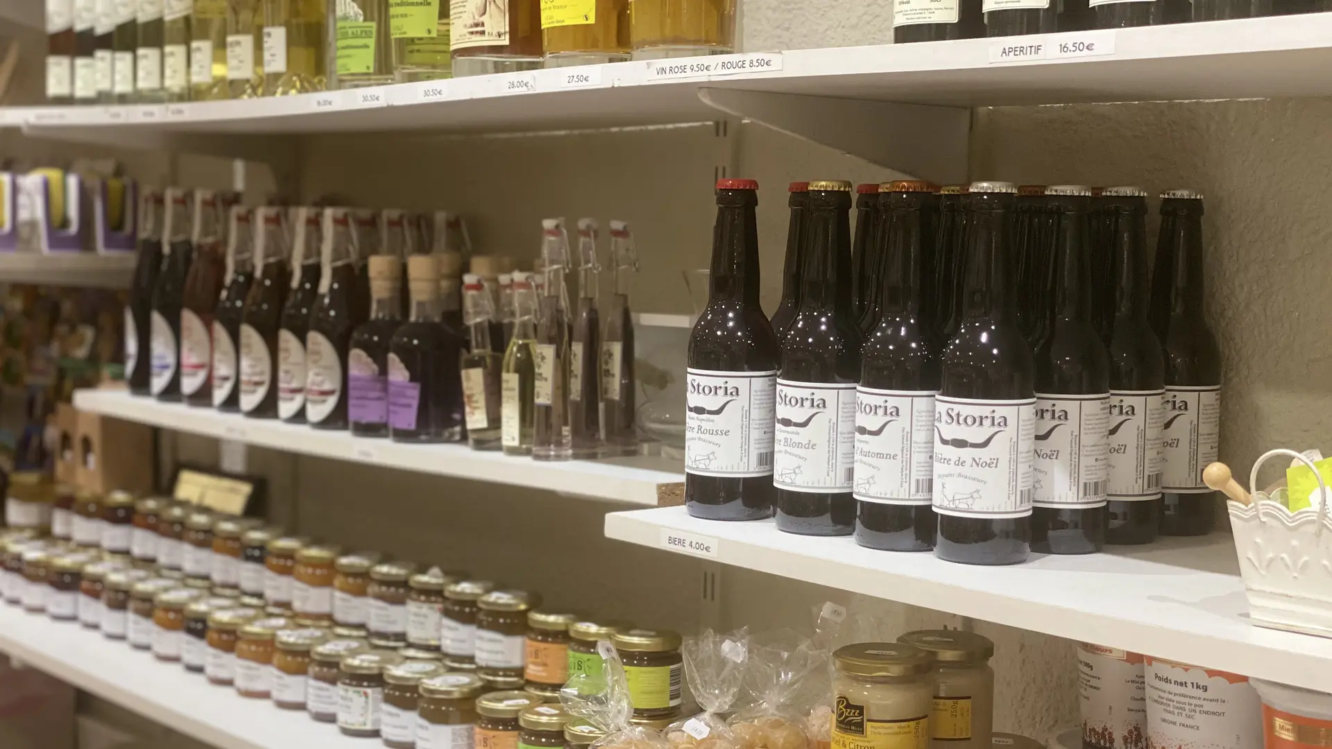 confitures et miel bières locales et liqueurs