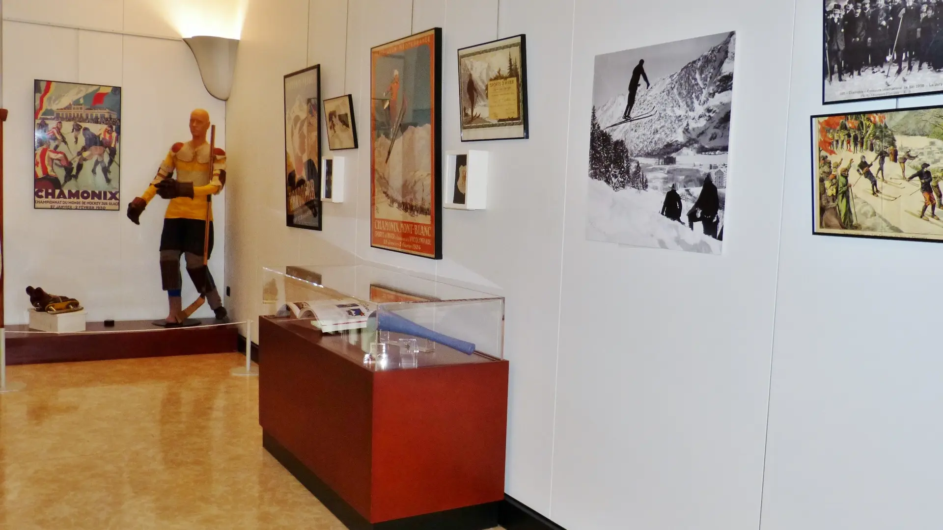 Musée Alpin Chamonix - salle deux saisons à la montagne