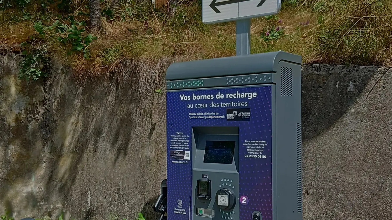 Borne de recharge électrique Auzet