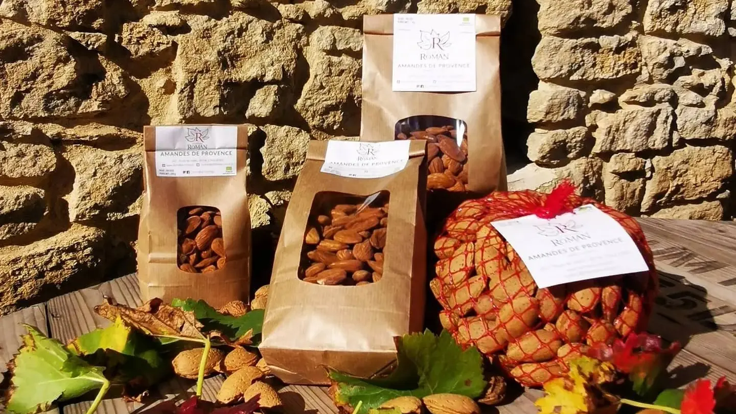 Les amandes bio du Domaine Roman