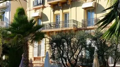 Hotel-deparis-cannes-logo-gardenview