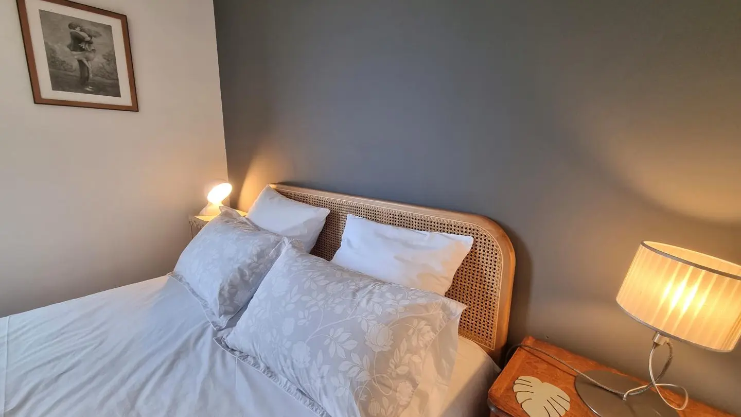 Chambre 1 : 1 lit 160.
