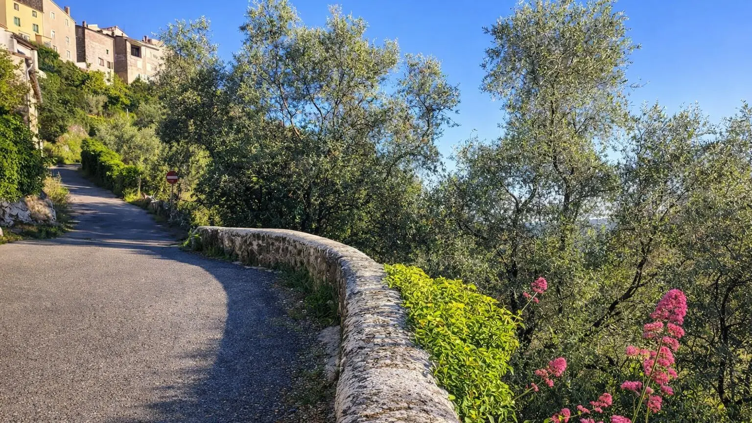 Gîte le Figuier de St Cé- Environnement -Gîtes de France Alpes-Maritimes