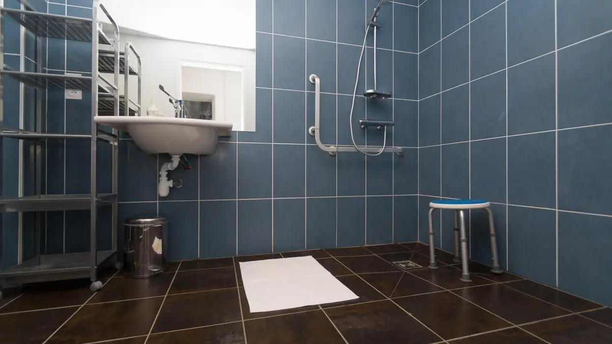 Salle de bain de 7 m& adapté PMR