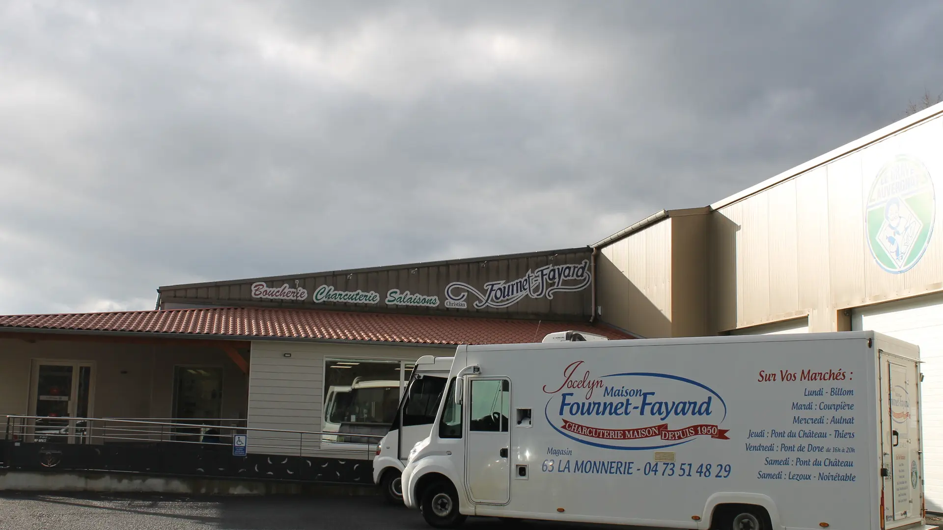 La Boutique et le camion