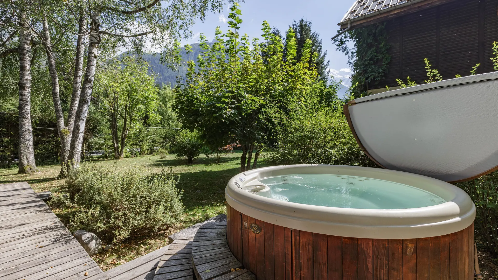 Jacuzzi Mazot Les Tines