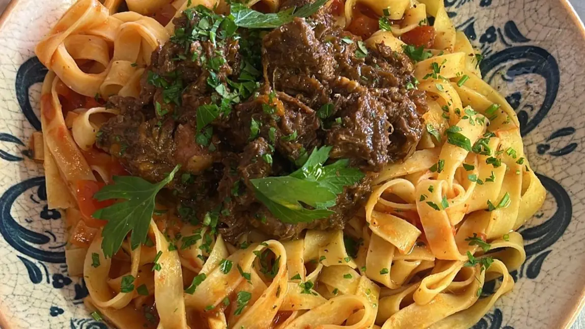 daube de boeuf sur lit de tagliatelle