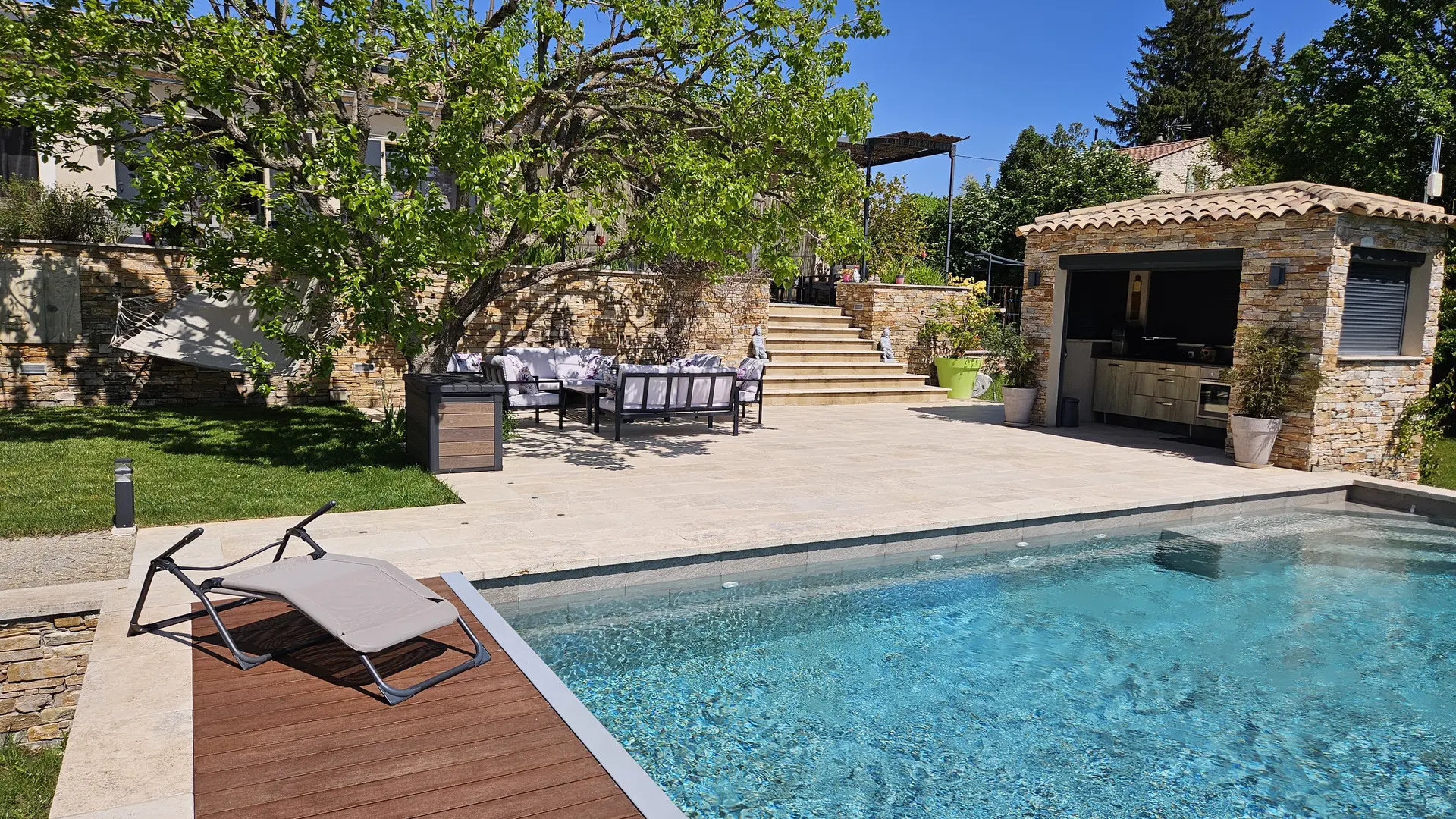 Meublé Jacquot Bernard_La Tour-d'Aigues