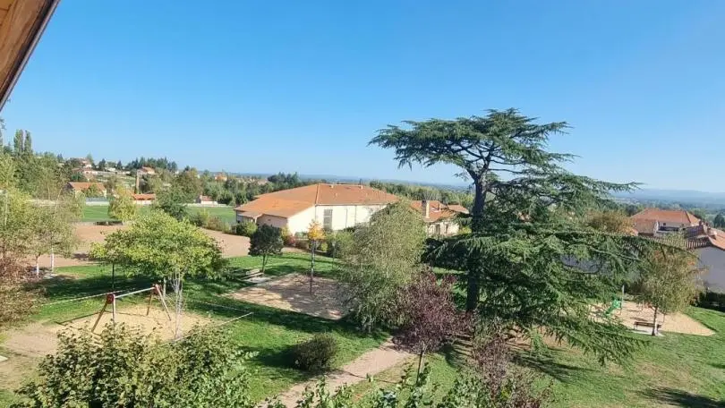 Vue sur le parc communal.