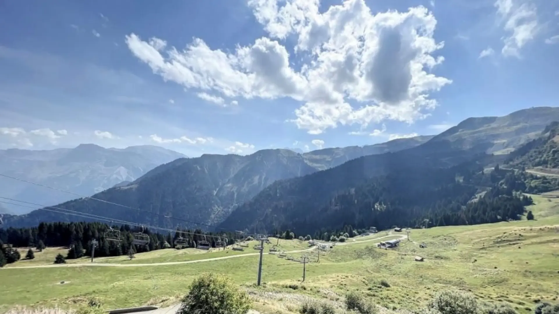 Vue du balcon en été