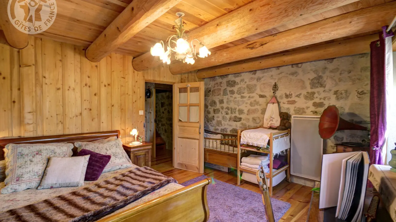 CHAMBRE N°1