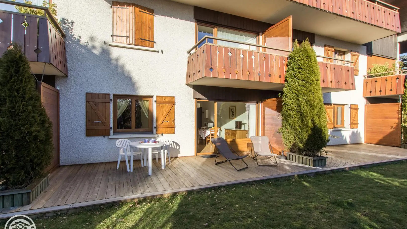 vaste terrasse plein sud