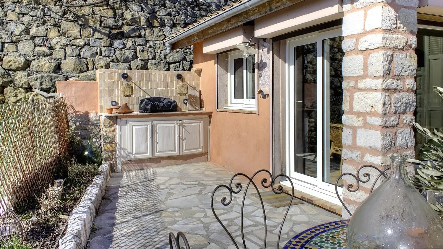 Gîte l'Aire - Terrasse avec plancha - Lantosque - Gîtes de France des Alpes-Maritimes