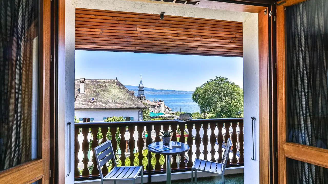 Chambre avec vue sur le lac