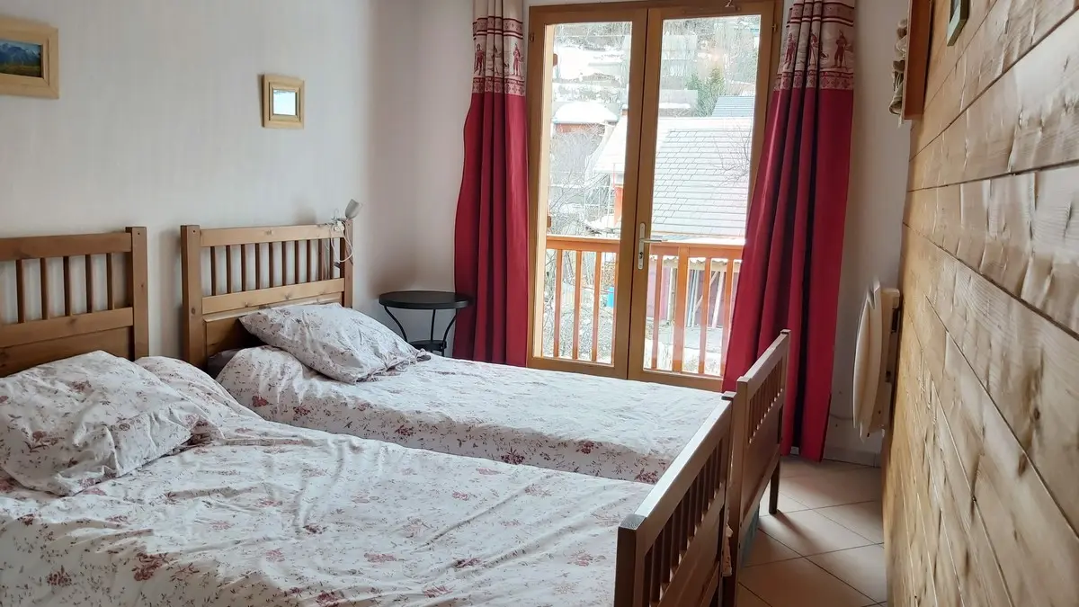 Location Meublé M. REIGNOUX P Saint Léger les Mélèzes Vallée du Champsaur