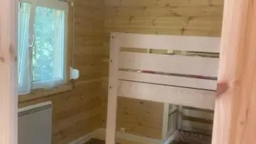 chambre avec lits simples superposés