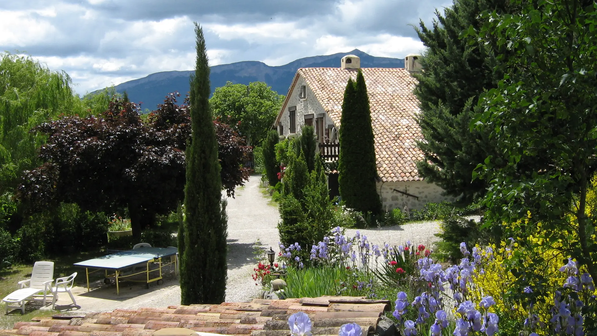 Un mas provençal transformé en chambres d'hôtes