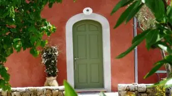 Entrée Gîte Le Bastidon labellisé Gîtes de France Côte d'Azur Alpes-Maritimes à La Colle sur Loup