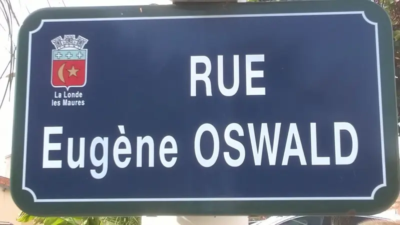 Plaque de la rue Eugène Oswald - © Souvenir Français