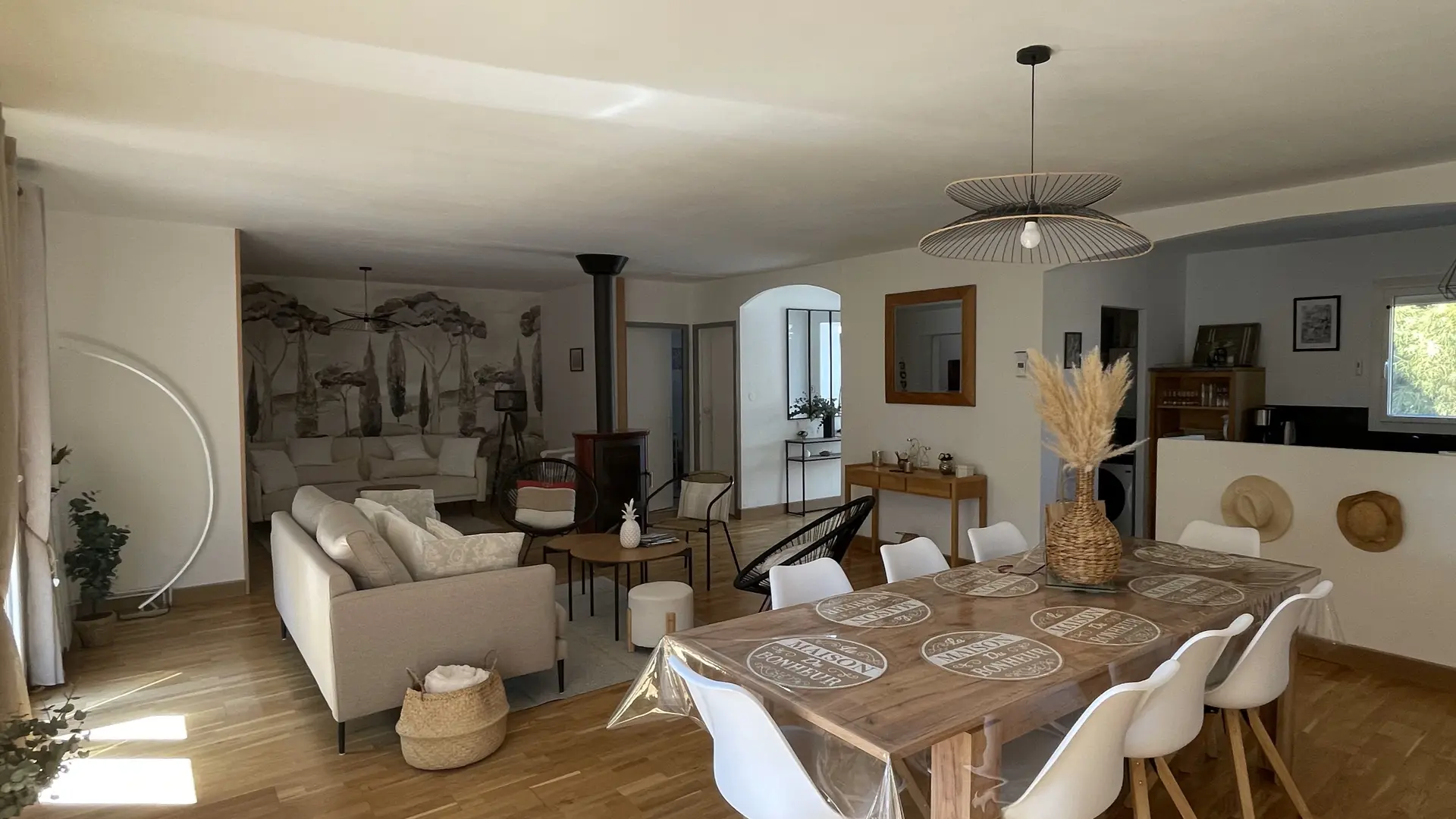 A l'ombre des oliviers_L'Isle-sur-la-Sorgue salle à manger