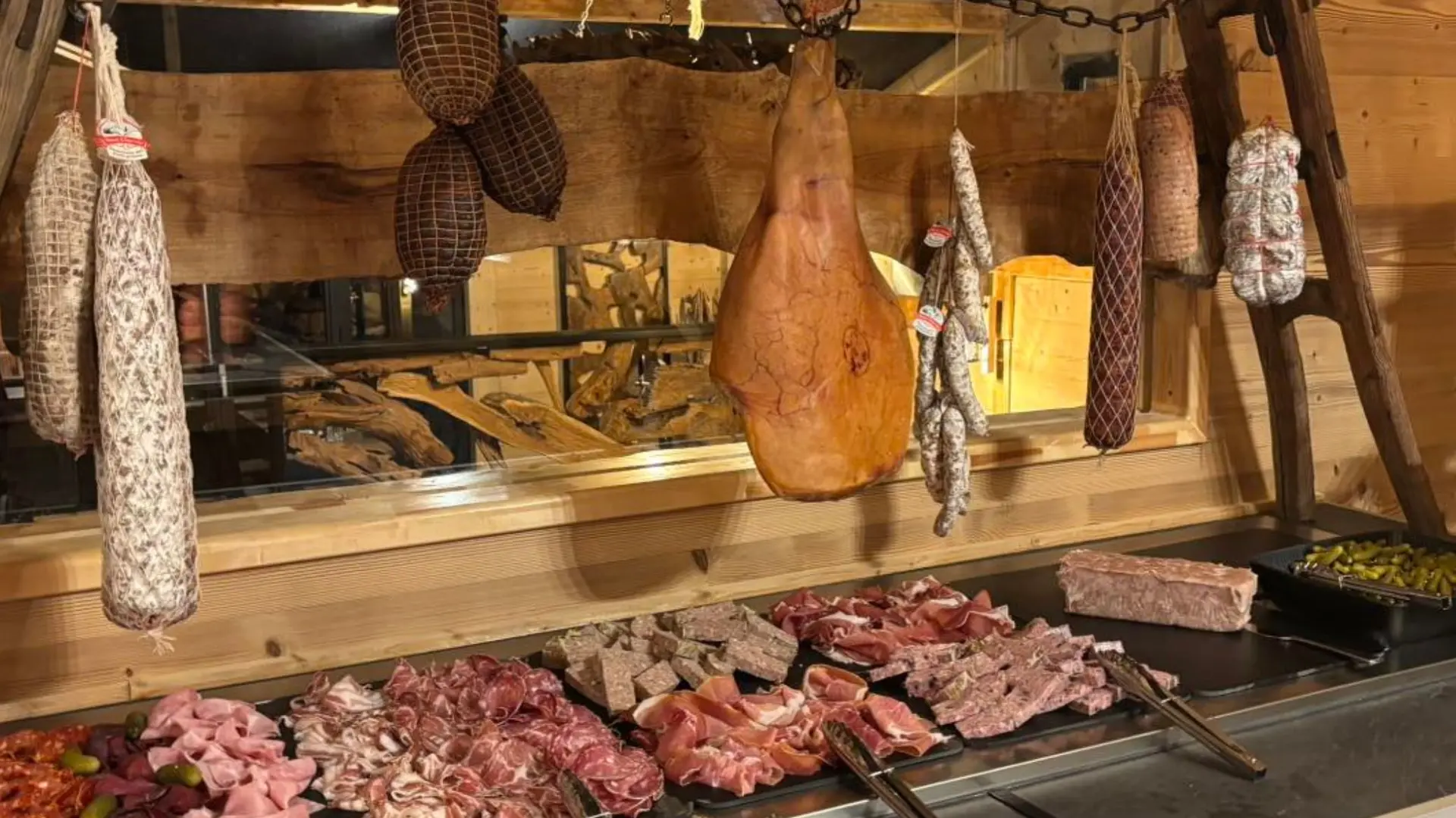 charcuterie à volonté