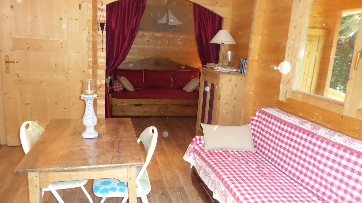 Mazet des Guillomins - Séjour et alcove