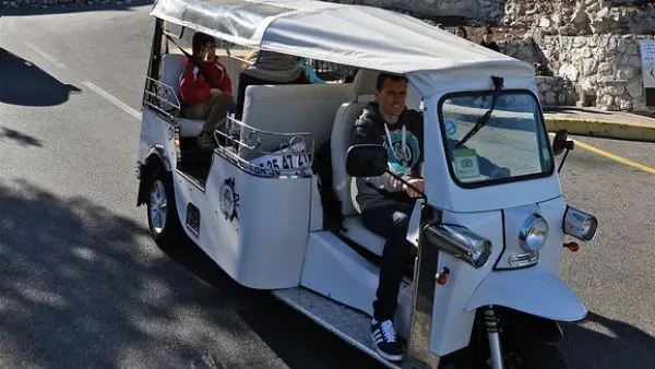 Tuk Tuk tour around Notre Dame