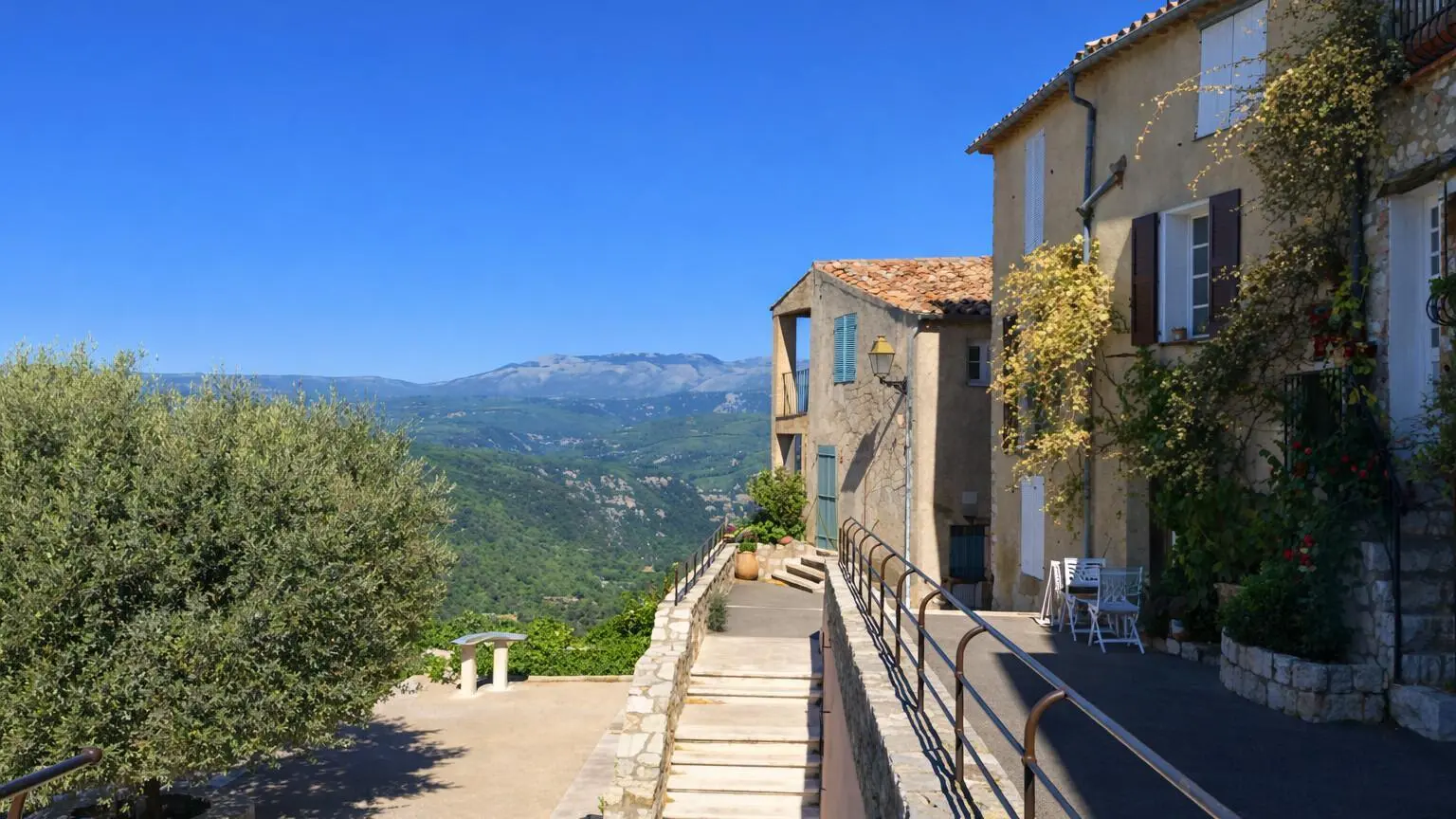 Gîte le Figuier de St Cé- Environnement -Gîtes de France Alpes-Maritimes